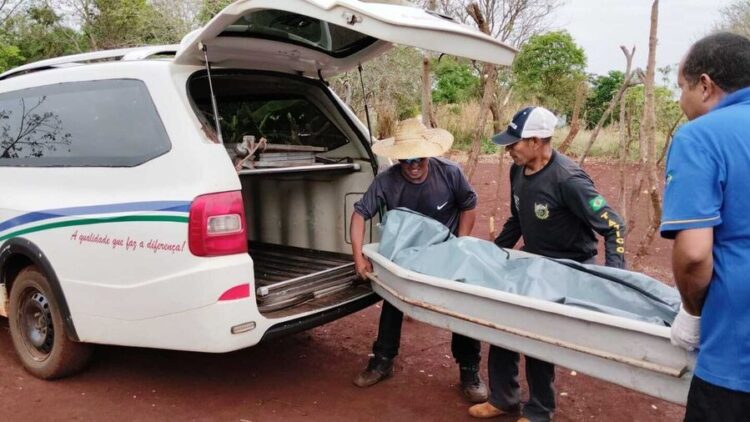 Mulher mata irmão com madeirada na cabeça para defender mãe da morte em Dourados