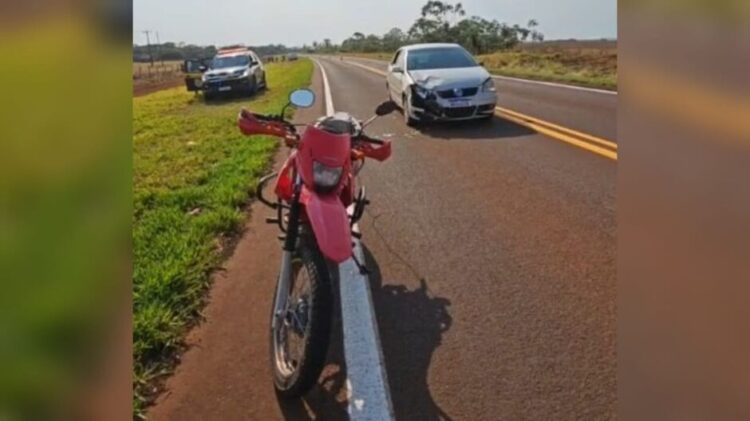 Capivara News TV: VW Polo atinge moto e arremessa motociclista na BR-060 lhe causando a morte