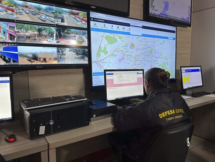 Alerta laranja da Defesa Civil para tempestades começa nesta quarta-feira em Campo Grande