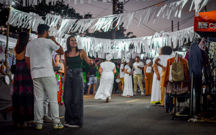 Samba da Entrecruza reúne artistas para celebrar ancestralidade e resistência no Seminário
