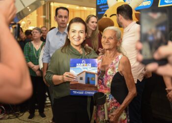 Programa pretende contemplar 10 mil famílias com habitação até final do mandato de Adriane