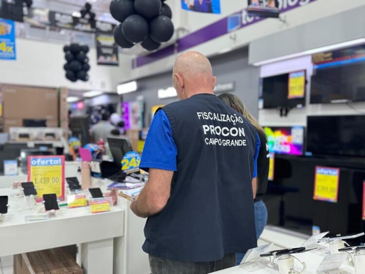 Procon Municipal intensifica fiscalização contra fraudes na Black Friday