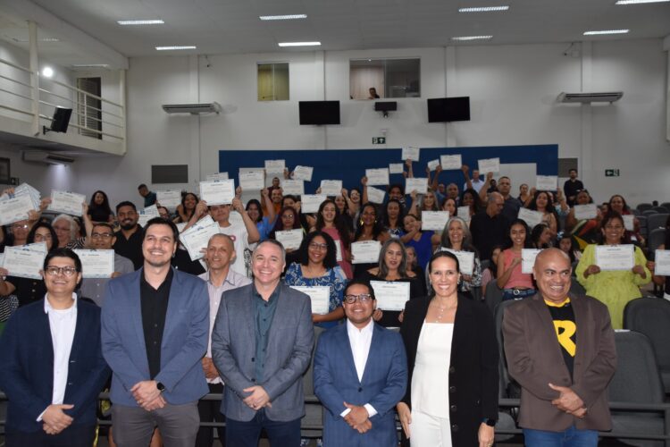 Senai e Câmara realizam primeira formatura de profissionais qualificados pelo Pronto Pro Trabalho