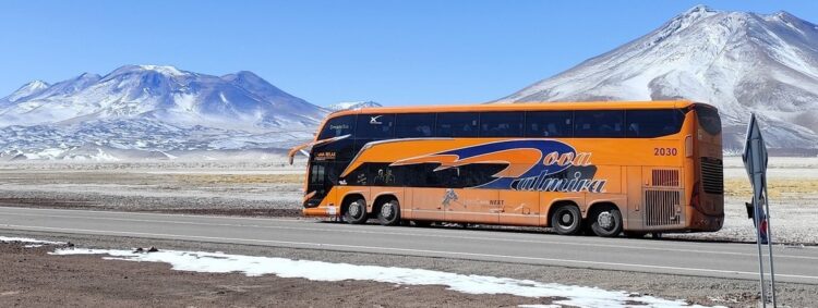 De “busão”, jornalista de MS participa de expedição por 5 países da América do Sul