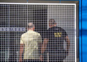 Gecoc apura irregularidades em contratos de empresa de iluminação com Prefeitura