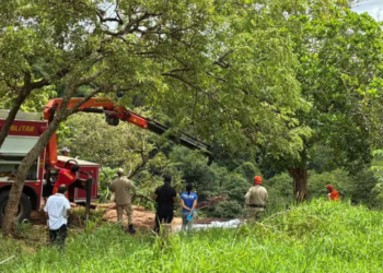 Afundado em dívidas, motorista de app. morre ao se jogar de precipício no Inferninho