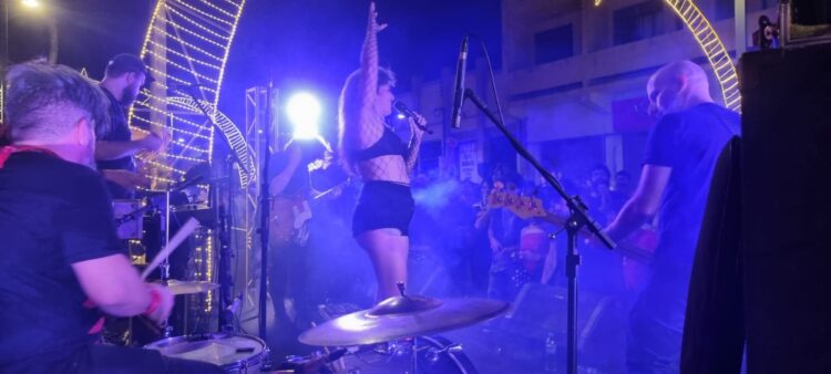 Show do Dimitri Pellz celebra 20 anos de história com emoção, homenagens e energia na 14 de julho