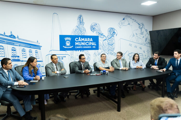 Greve dos motoristas de ônibus chega ao fim após antecipação de repasse pelo Governo do Estado