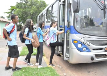 Está aberto o cadastro e o recadastramento do passe do estudante em Campo Grande