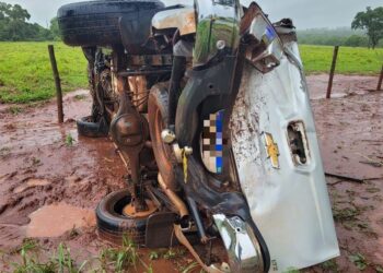 Uma pessoa morre e outra fica ferida, após S-10 capotar na MS-162 entre Dois Irmãos e Quebra Coco