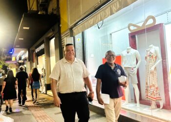 Comércio de Campo Grande efetiva trabalhadores temporários de 2025 para o ano de 2026