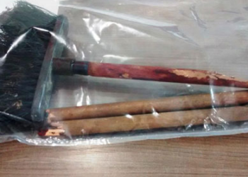 Bêbado, filho e é preso por agredir mãe com cabo de vassoura na Virada do Ano em Corumbá