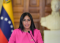 Quem é Delcy Rodriguez, presidente interina da Venezuela após queda de Maduro