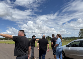 Produtora do show do Guns N’ Roses visita hotéis e pontos estratégicos da Capital reforçando o planejamento da superprodução