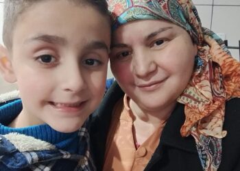 Durante quimio, Ana descobre alteração cardíaca, adia cirurgia e pede ajuda para tratar o câncer