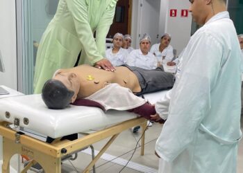 Estágio desde o início do curso prepara alunos do Senac MS para a realidade da saúde e acelera entrada no mercado de trabalho