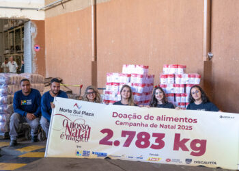 Shopping entrega mais de 2,7 toneladas de alimentos arrecadados na Campanha de Natal 2025 ao Sesc Mesa Brasil
