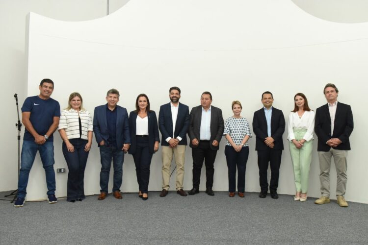 Prefeita empossa secretários e destaca novos investimentos para Campo Grande