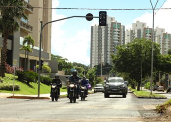 Prefeitura conclui recuperação asfáltica na Av. Rachid Neder e libera tráfego