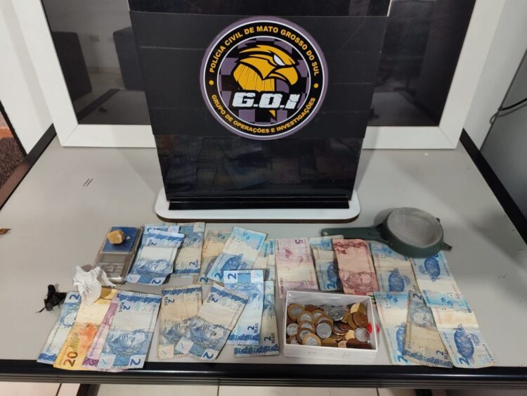GOI prende traficante com cocaína e maconha no Bairro Guanandi em Campo Grande