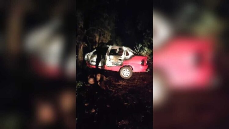 Corpo carbonizado é encontrado dentro de Corsa Classic em chamas em Rio Brilhante