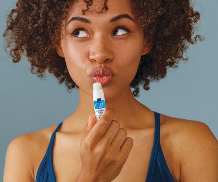 6 em 1: como cuidar dos lábios de forma prática e prevenir rachaduras