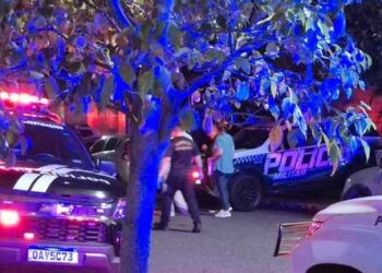 AGORA: Homem é encontrado morto a golpes de faca na Vila Glória