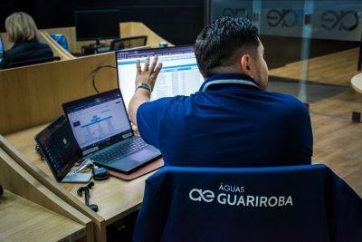 Central controla da água que chega na torneira até destino correto para o esgoto em Campo Grande