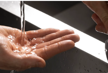 Águas Guariroba informa que manutenção emergencial pode causar baixa pressão em bairros da Capital