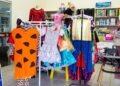 Economia na folia: bazar da AACC/MS tem peças a partir de R$ 8 e fantasias para todas as idades