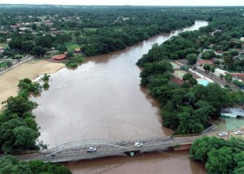 Aviso de emergência é emitido devido à elevação dos rios Taquari e Aquidauana