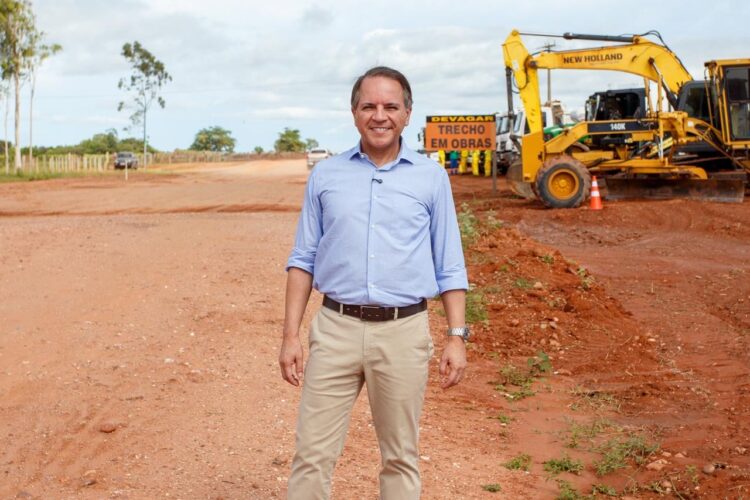 Asfalto, pontes e saneamento: MS-244 puxa pacote de obras e marca atuação de Coronel David em agenda com Riedel