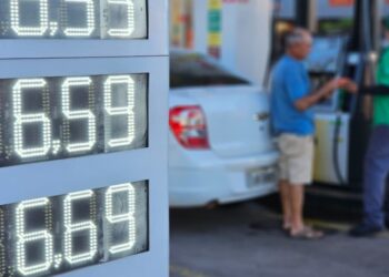 Procon de MS identifica variação de até 21% no preço do diesel em março