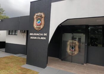 Homem é preso em flagrante por derrubar esposa no chão e agredi-la em Água Clara