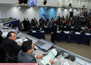 Câmara de CG aprova projetos sobre motoristas de aplicativo e passe estudantil