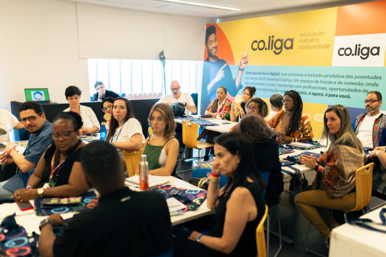 Cursos gratuitos em IA são lançados para democratizar o uso da tecnologia no Brasil