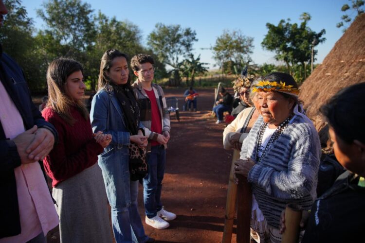 Camila Jara e Vander Loubet articulam ações emergenciais no Ministério da Saúde diante de surto de chikungunya em Dourados