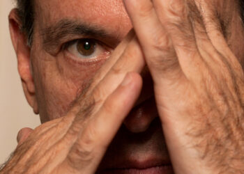 Ney Matogrosso recebe título de Doutor Honoris Causa na abertura do FestJuv 2026