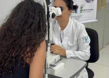 Soraya Thronicke destina R$ 1 mi a projeto que leva óculos gratuitos a milhares de estudantes em MS