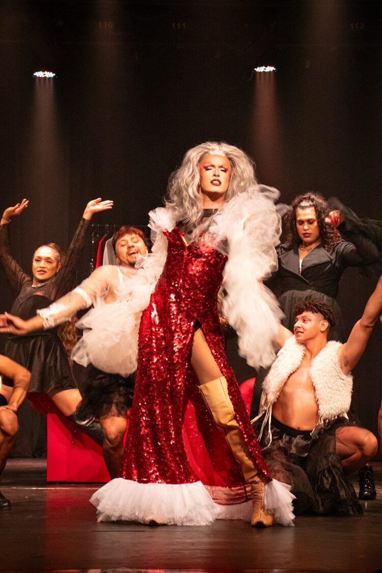 Inédito no Brasil: espetáculo de vogue da Hands Up MS, entra em turnê nacional pelo Palco Giratório