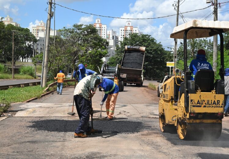 Após força-tarefa, cerca de cem mil buracos são fechados em Campo Grande
