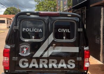 Garras prende 2 que vendiam pasta base de cocaína a R$5 em conveniência do Aero Rancho