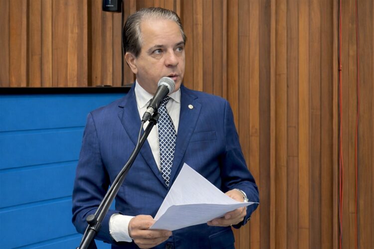 Coronel David propõe ampliação de vagas em curso de sargentos para acelerar promoções na PM e fortalecer a segurança