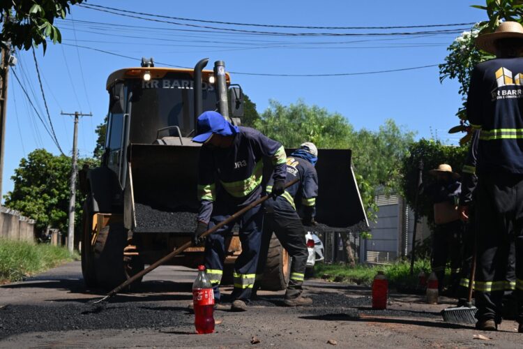 Prefeitura de CG ultrapassa 112 mil buracos tapados no 1º trimestre