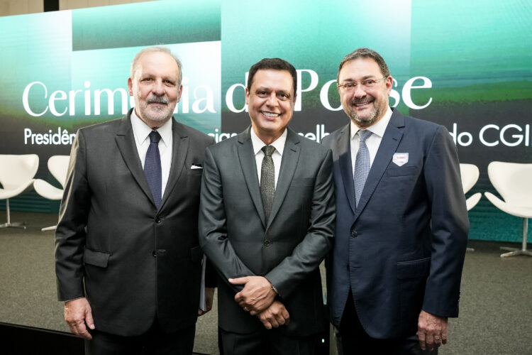 Flávio César toma posse como presidente Comitê Gestor do IBS e presidente da Fiems se faz presente