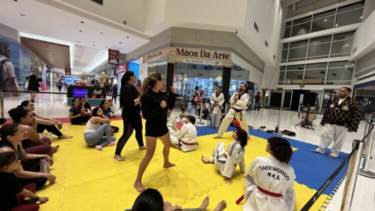 Festival de Artes Marciais reúne famílias e oferece aulas gratuitas em shopping da Capital