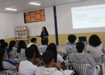 Projeto Mundo do Trabalho prepara adolescentes para ingresso no mercado profissional em Corumbá