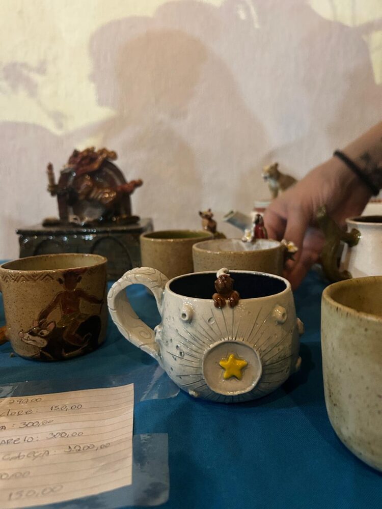 Segunda Feira de Cerâmica no Bourbon Café reúne 11 ateliês em Campo Grande