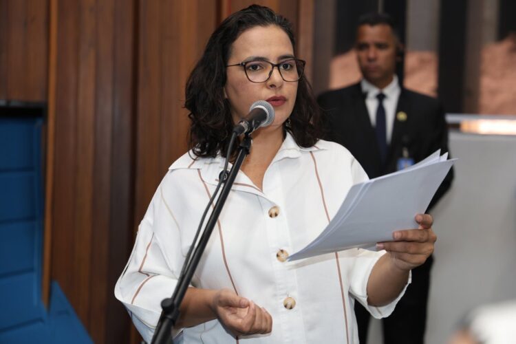Deputada propõe barrar entidades misóginas de reconhecimento público em MS