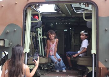 Fim de semana reúne exposição do Exército e dos Dragões Gigantes e programação gratuita em shopping